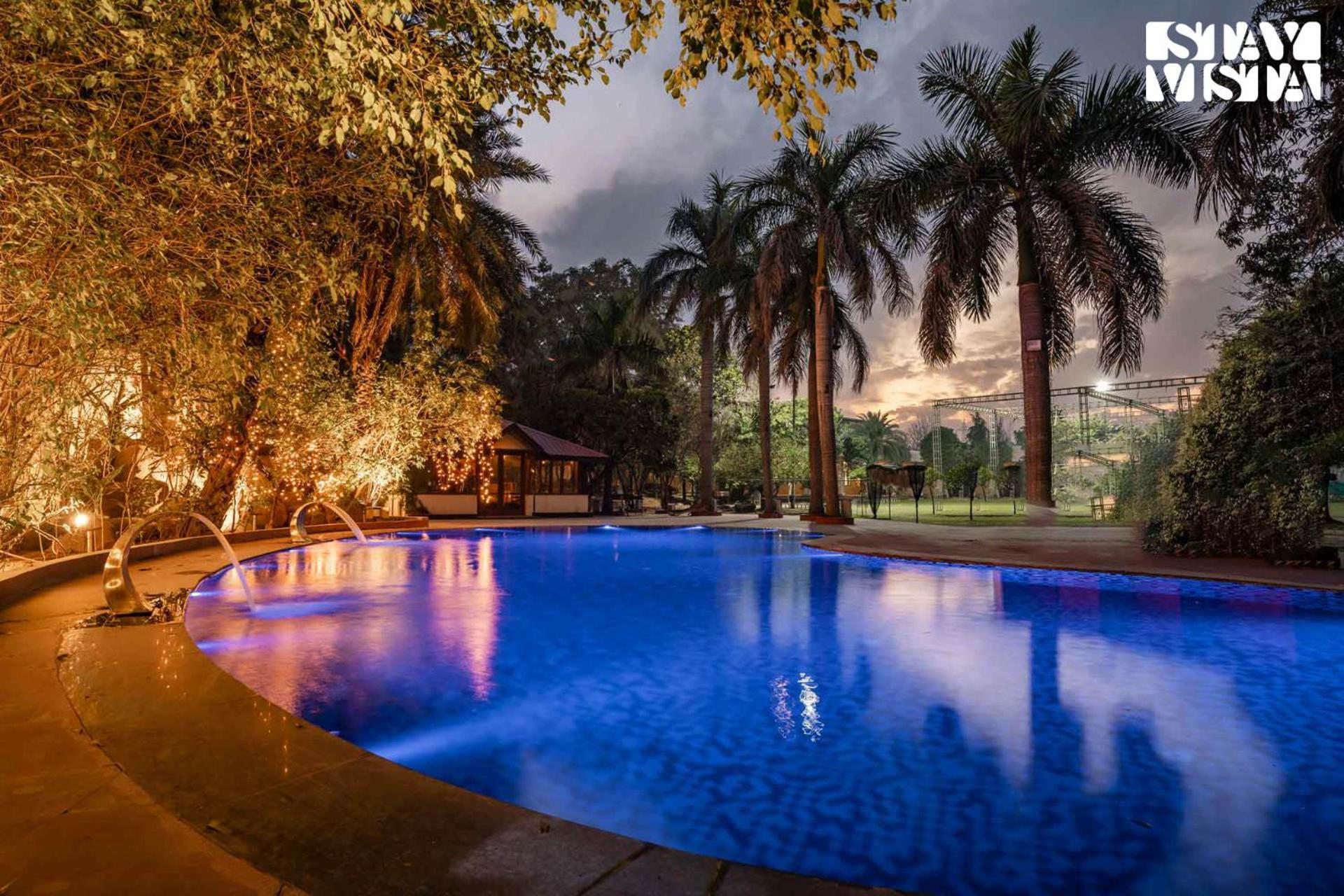 Stayvista At Amour With Lawn Zirakpur Exterior photo